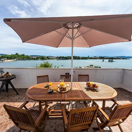 Holiday Dalmatina *